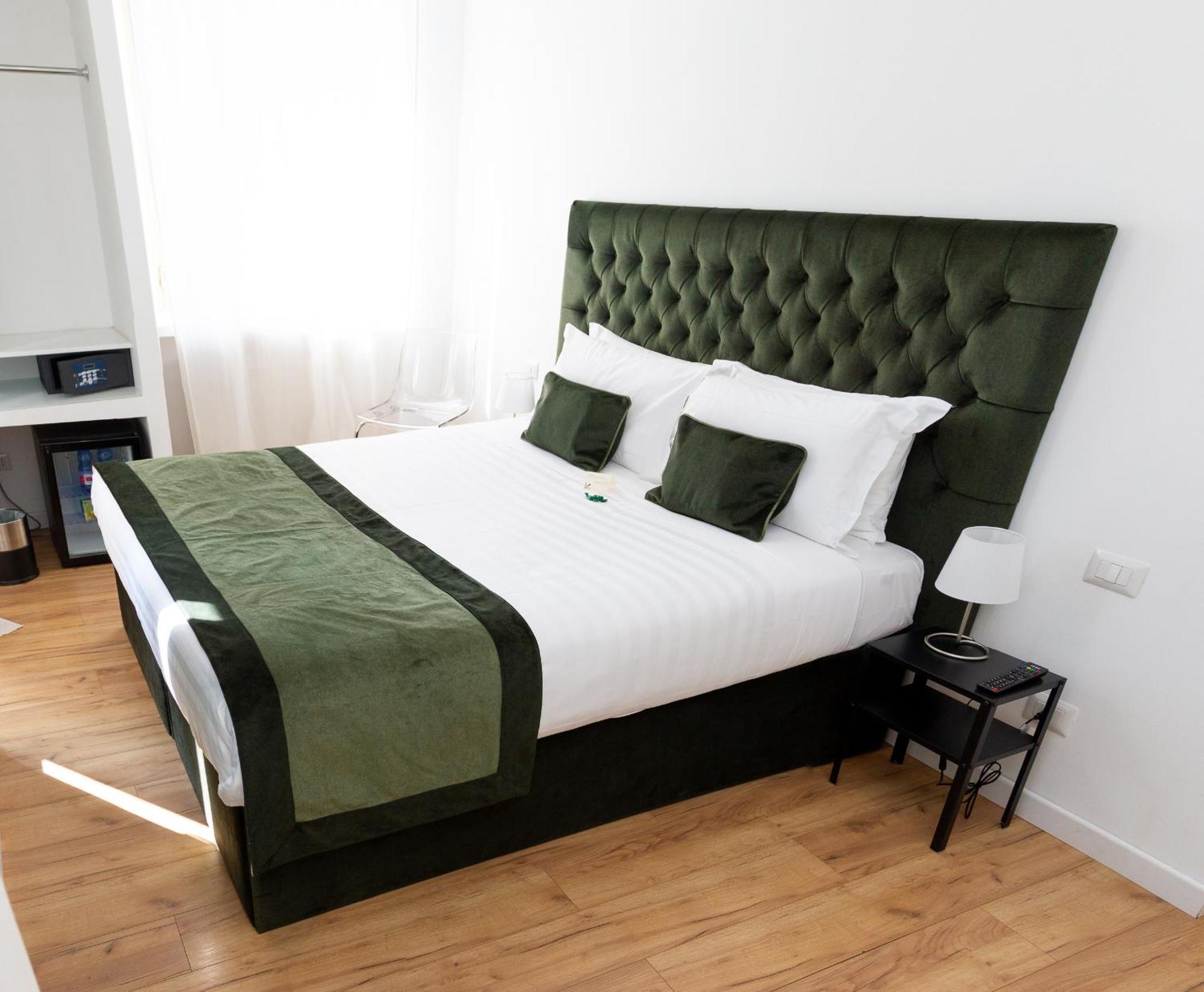 Home At Rome St. Peter Rooms&Apartment Kültér fotó